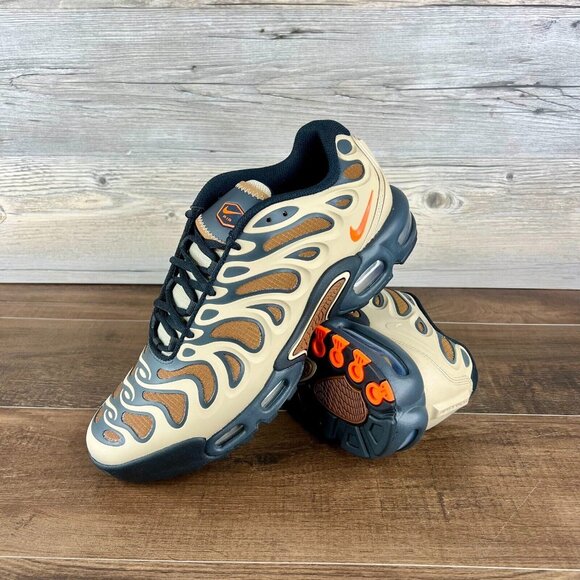Max Plus Nike Hyper Orange Nike Air Max Plus Women's Shoes